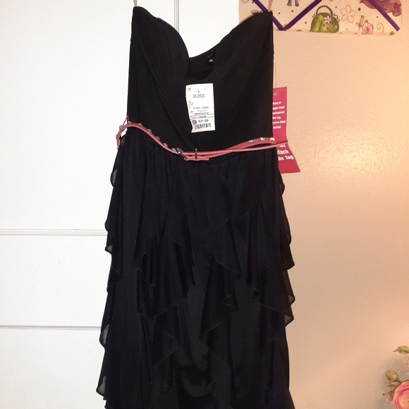 Ruby Rox Dresses & Skirts - Strapless dress